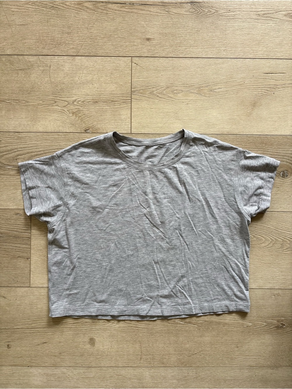 LULULEMON Cates Tee in Heathered Core Light Grey Size 4 - Picture 4 of 6